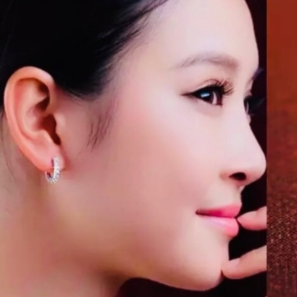 925 stamps Sterling Silver CZ Hoops Huggies - Picture 7 of 7